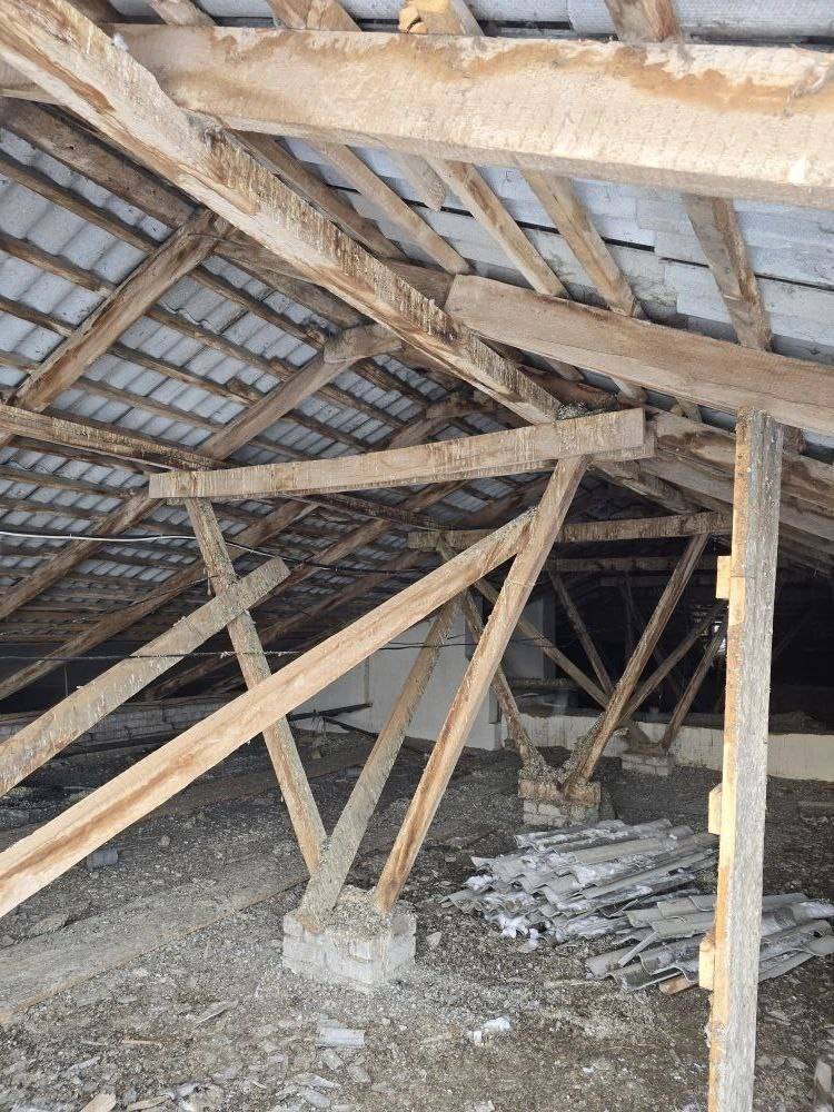 В доме на Советской в Казани после обрушения крыши затопило несколько этажей – фото