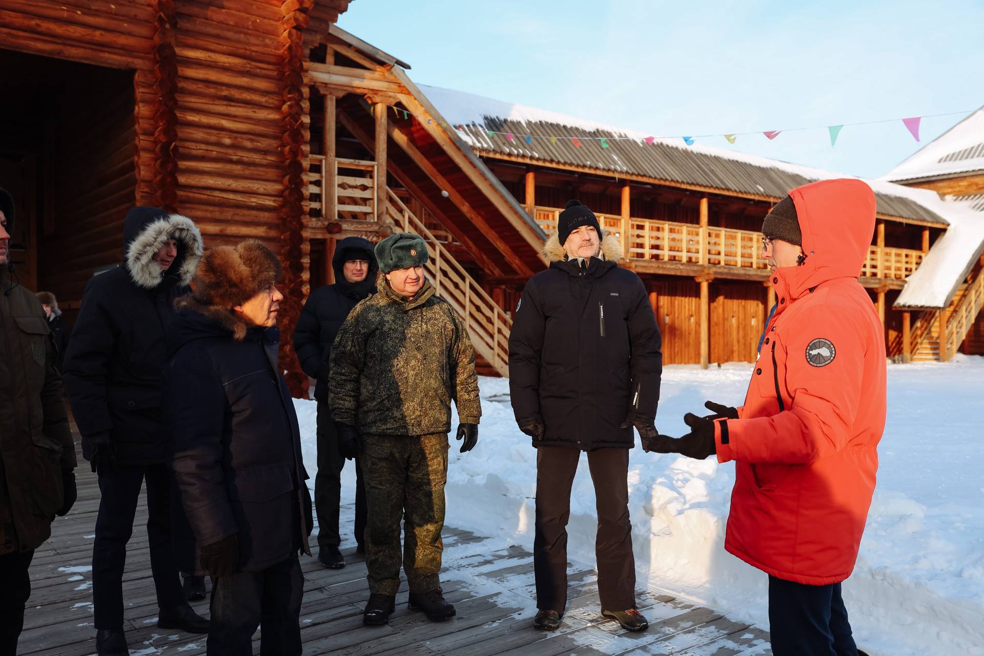 Минниханов посетил парк «Патриот» и копию исторического острога в Амурской области