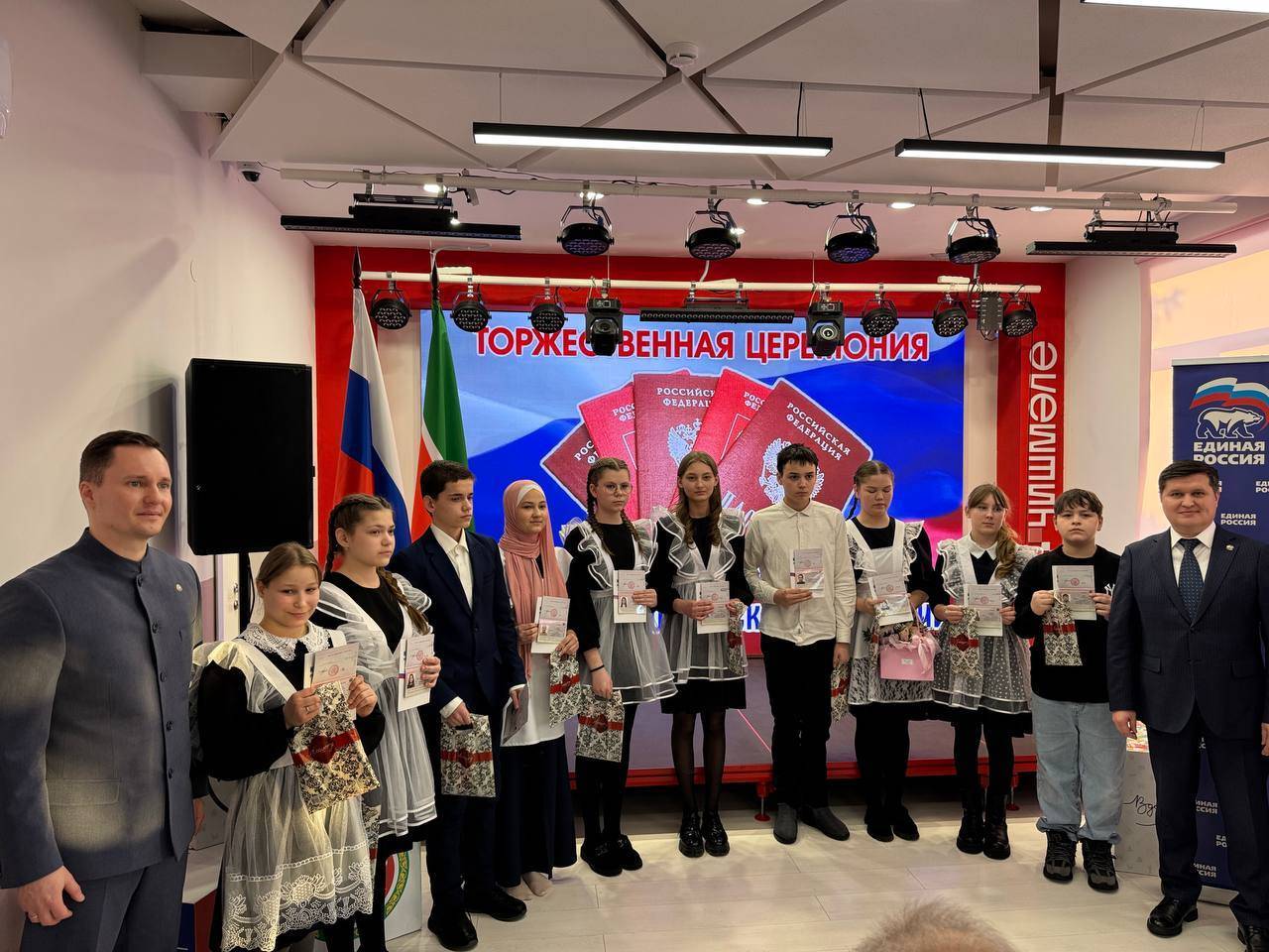 Ушел на СВО вслед за сыном: в Новошешминском районе открыли мемориальные доски двум бойцам