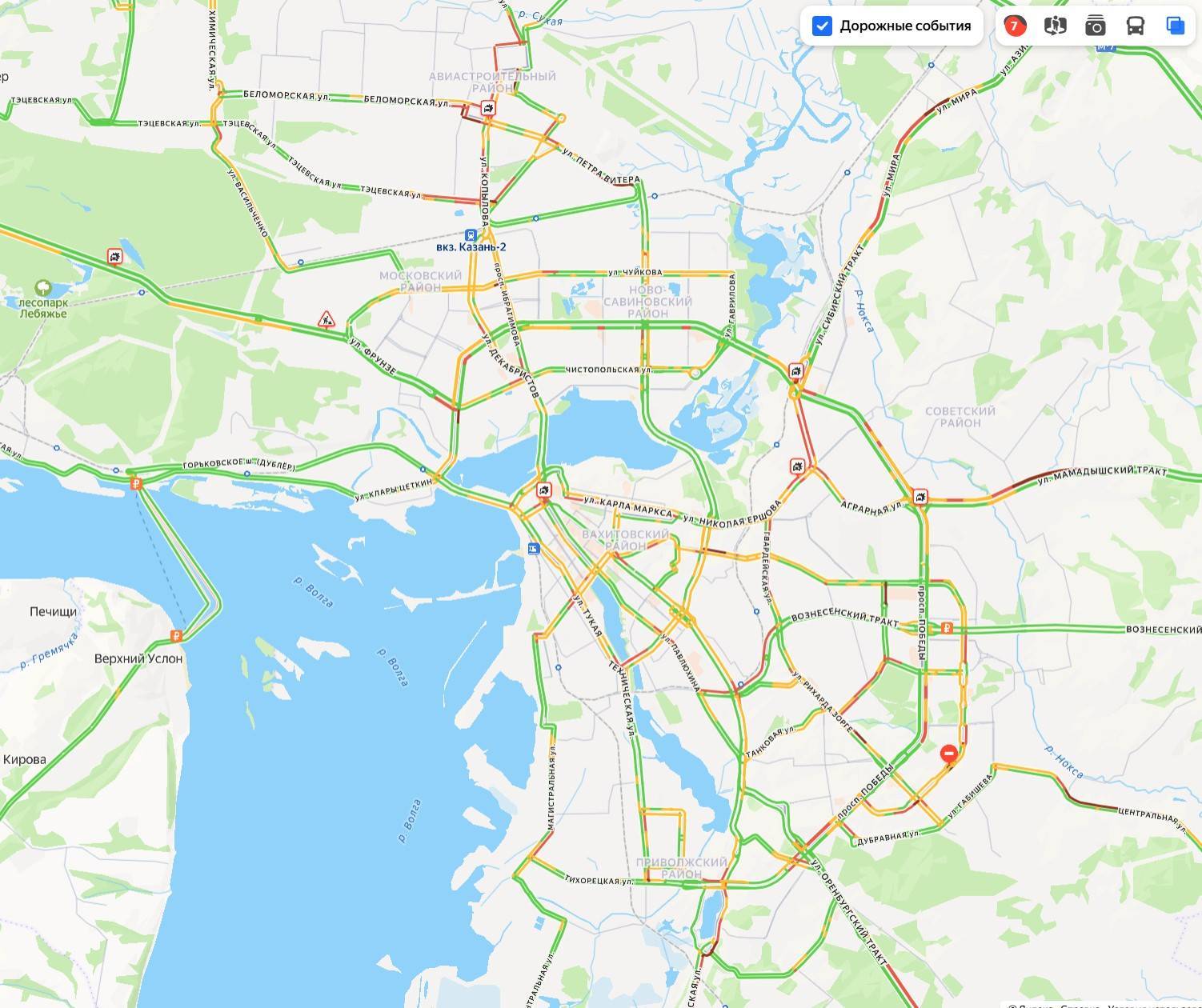Пробки на дорогах Казани вновь достигли 7 баллов