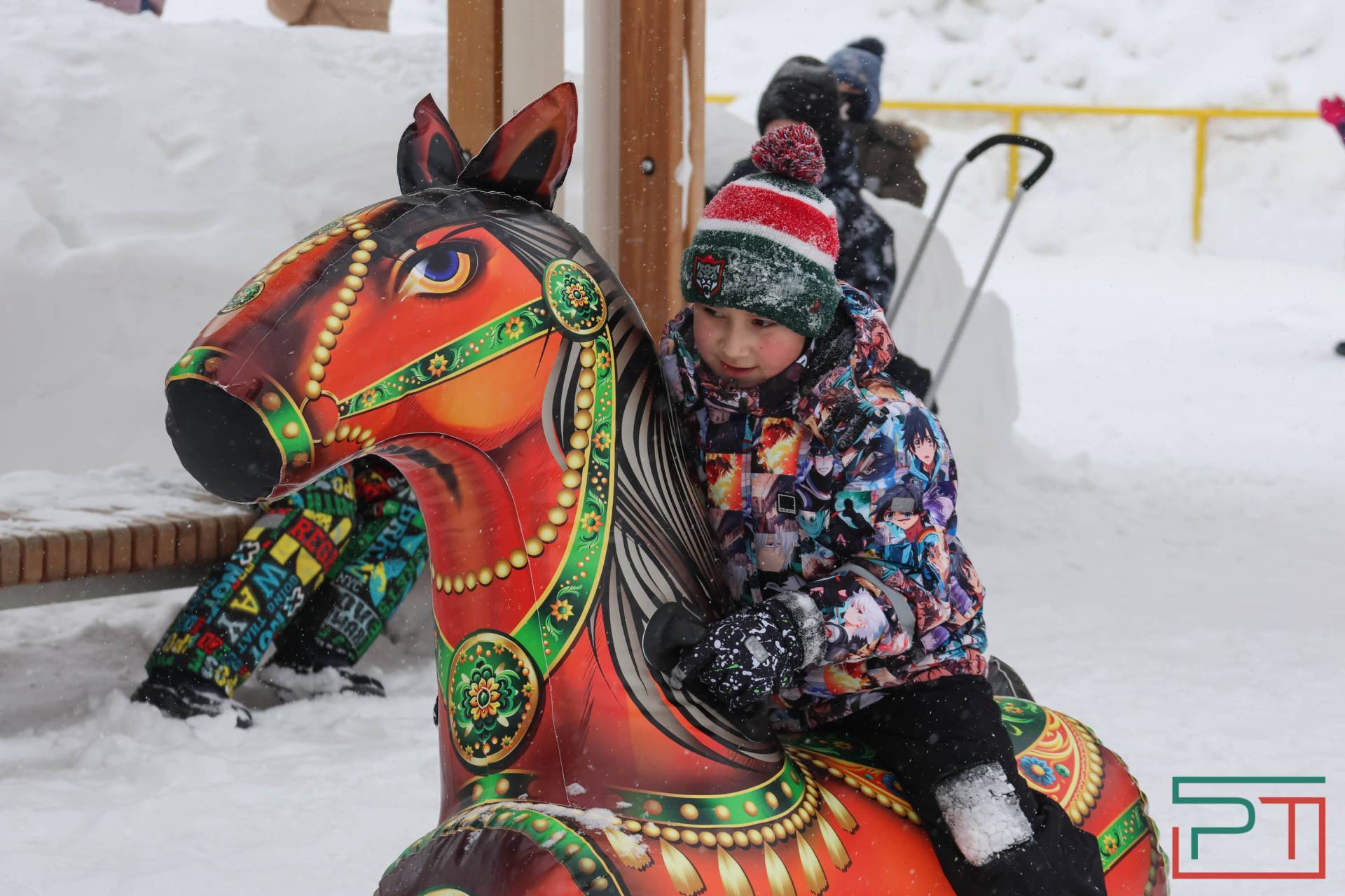 Семейная квест‑игра прошла на бульваре улицы Серова