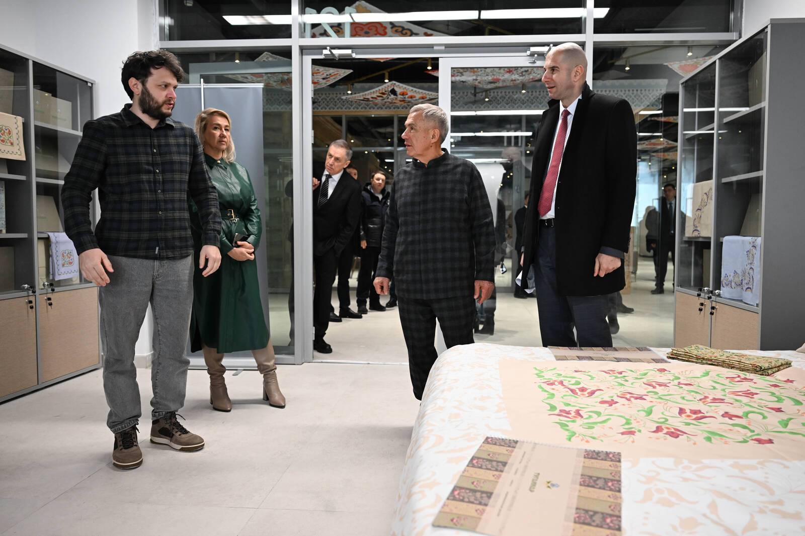 Минниханов посетил обновленный центр уникальных ремесел - видео