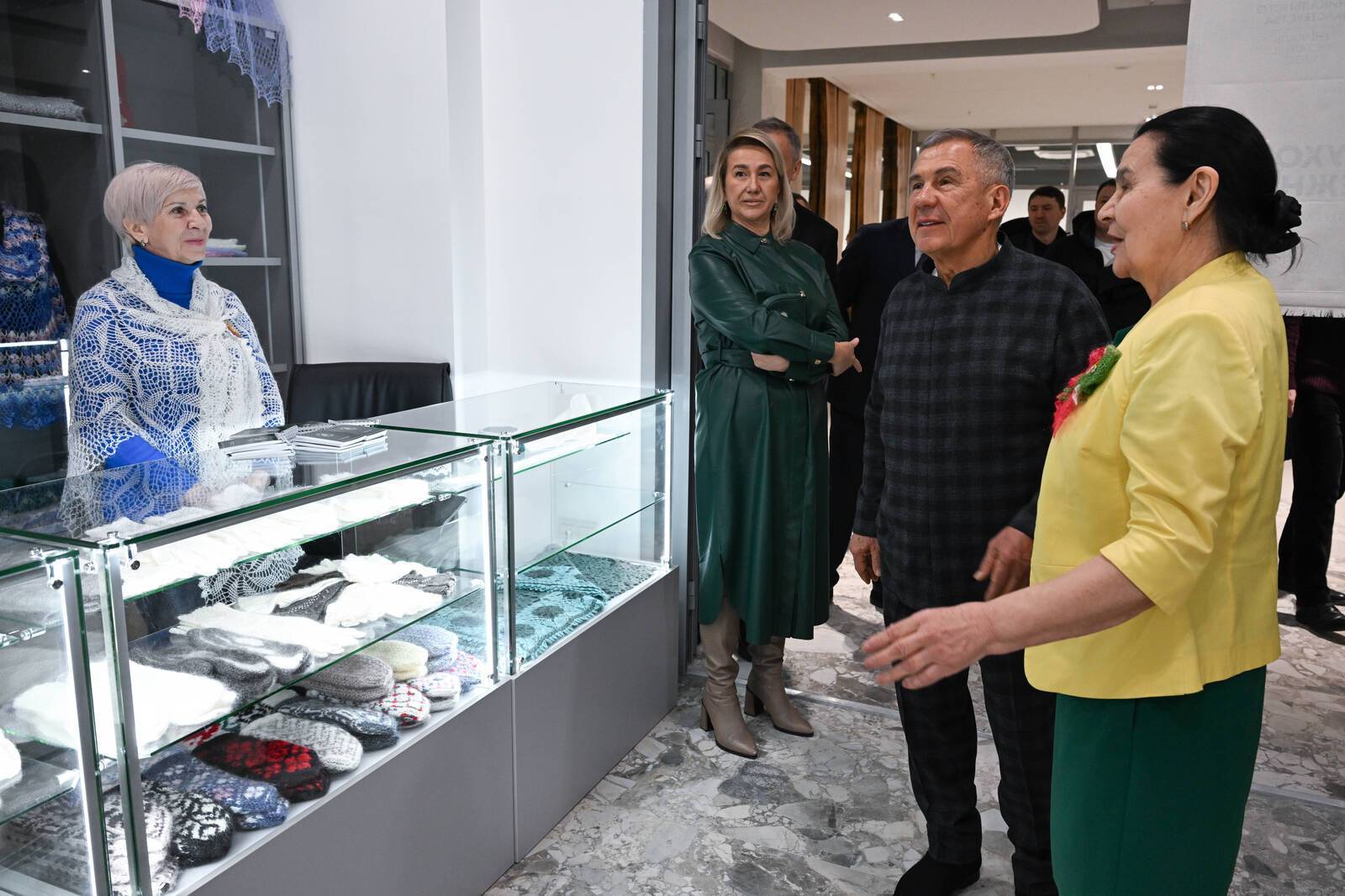 Минниханов посетил обновленный центр уникальных ремесел - видео