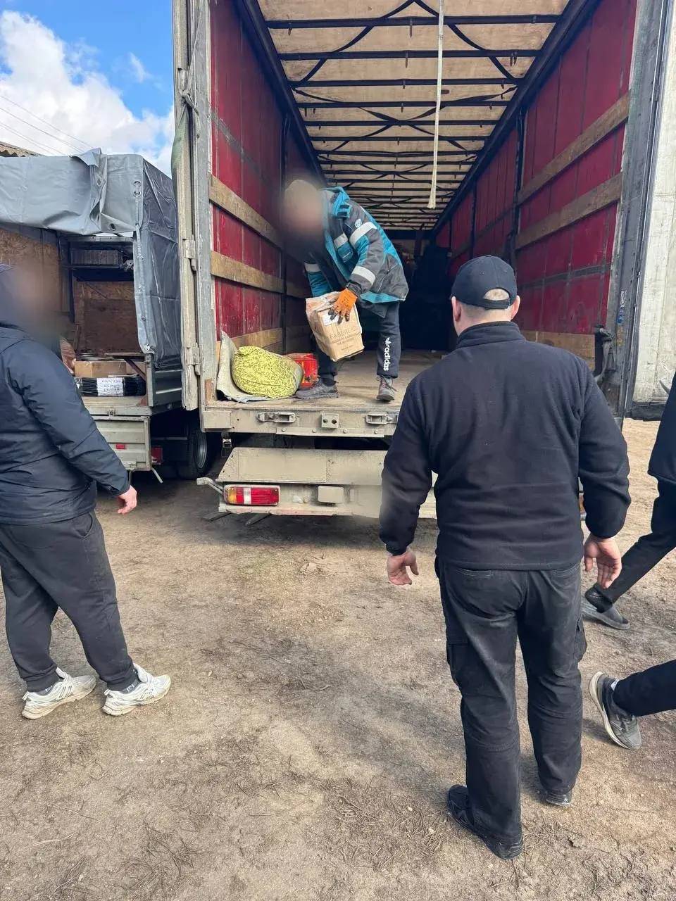 В зоне СВО встретили 60-й гуманитарный конвой из Альметьевска