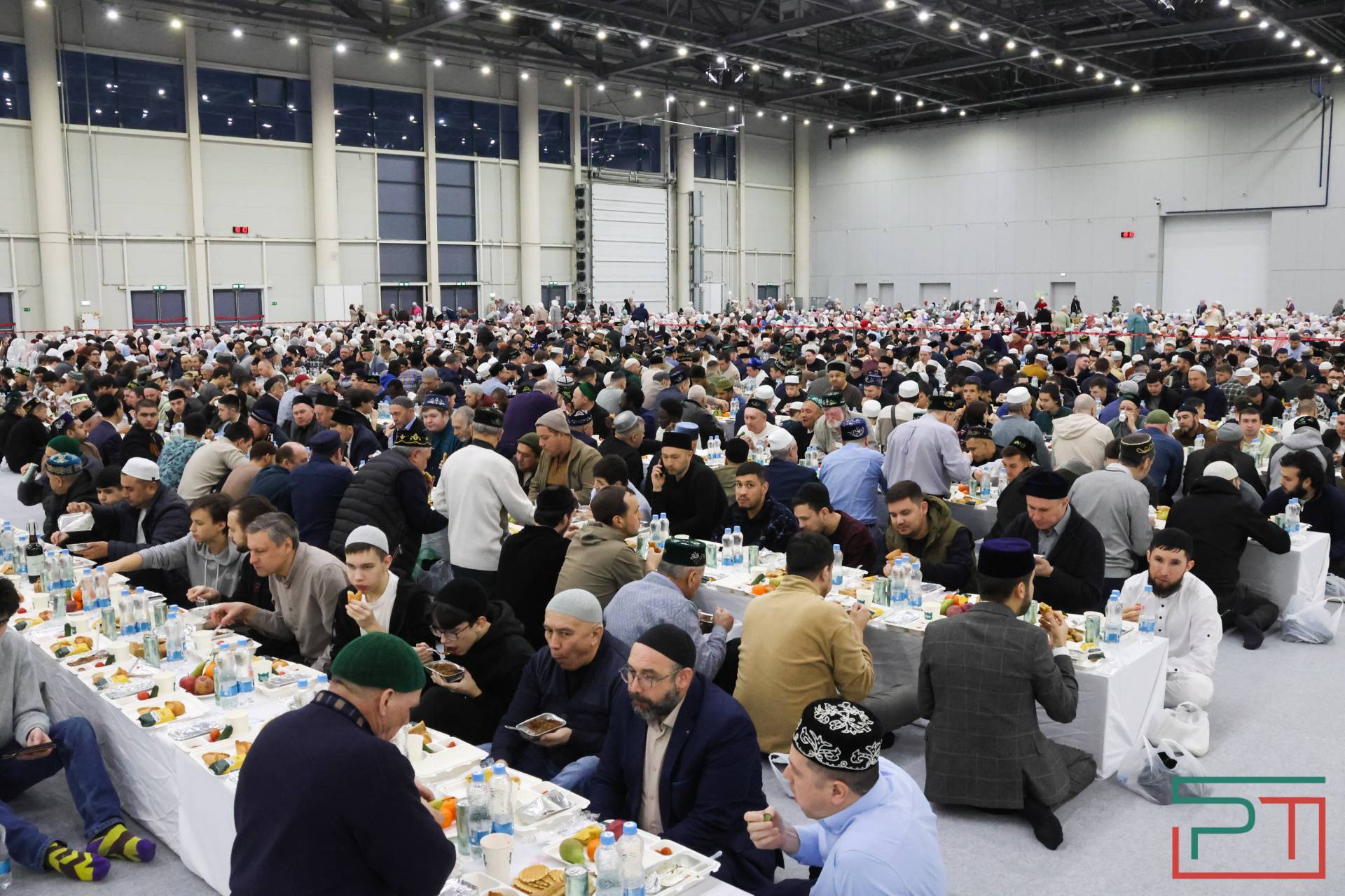 В Казани прошел 14-й Республиканский ифтар