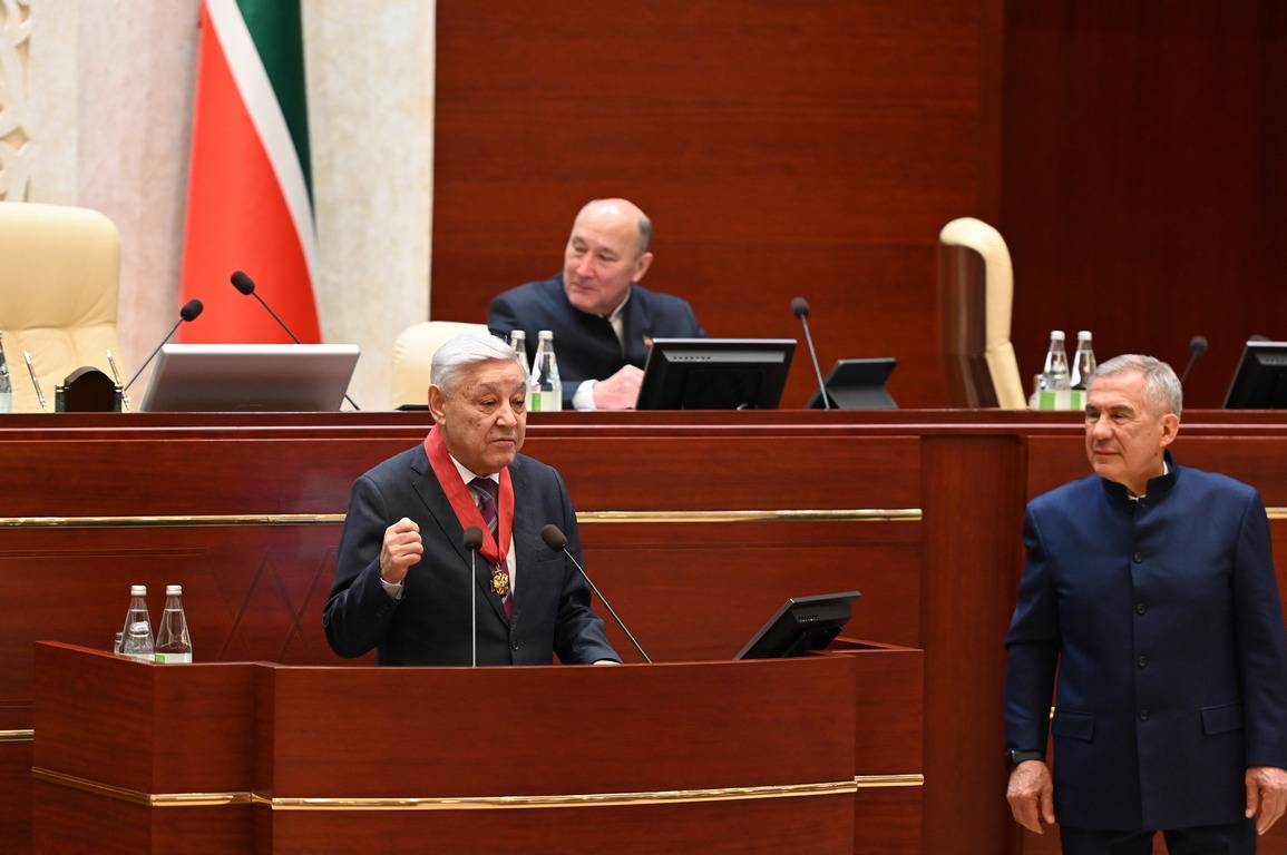 «В моей жизни наступает новый этап»: Фарид Мухаметшин избран Почетным Председателем Госсовета РТ