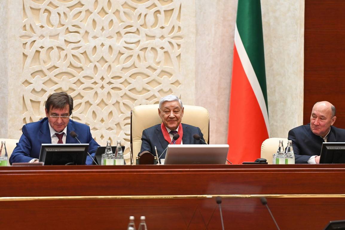 «В моей жизни наступает новый этап»: Фарид Мухаметшин избран Почетным Председателем Госсовета РТ