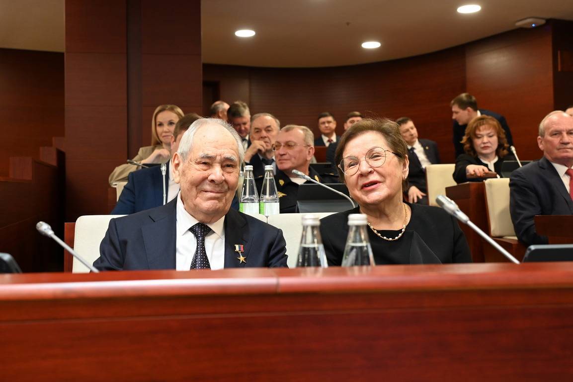 «В моей жизни наступает новый этап»: Фарид Мухаметшин избран Почетным Председателем Госсовета РТ