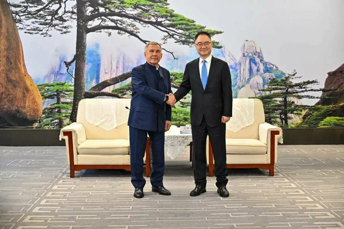 В Китае Раис Татарстана встретился с губернатором провинции Аньхой
