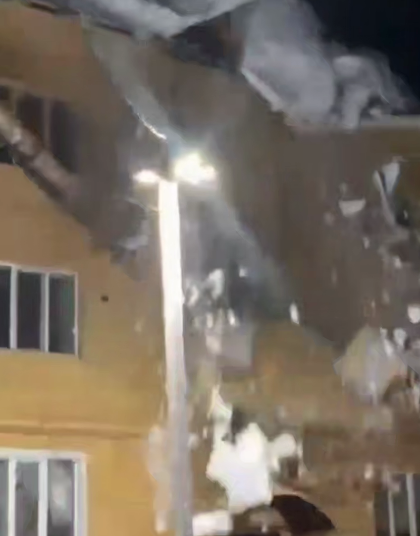 В Пестречинском районе снег проломил крышу многоквартирного дома