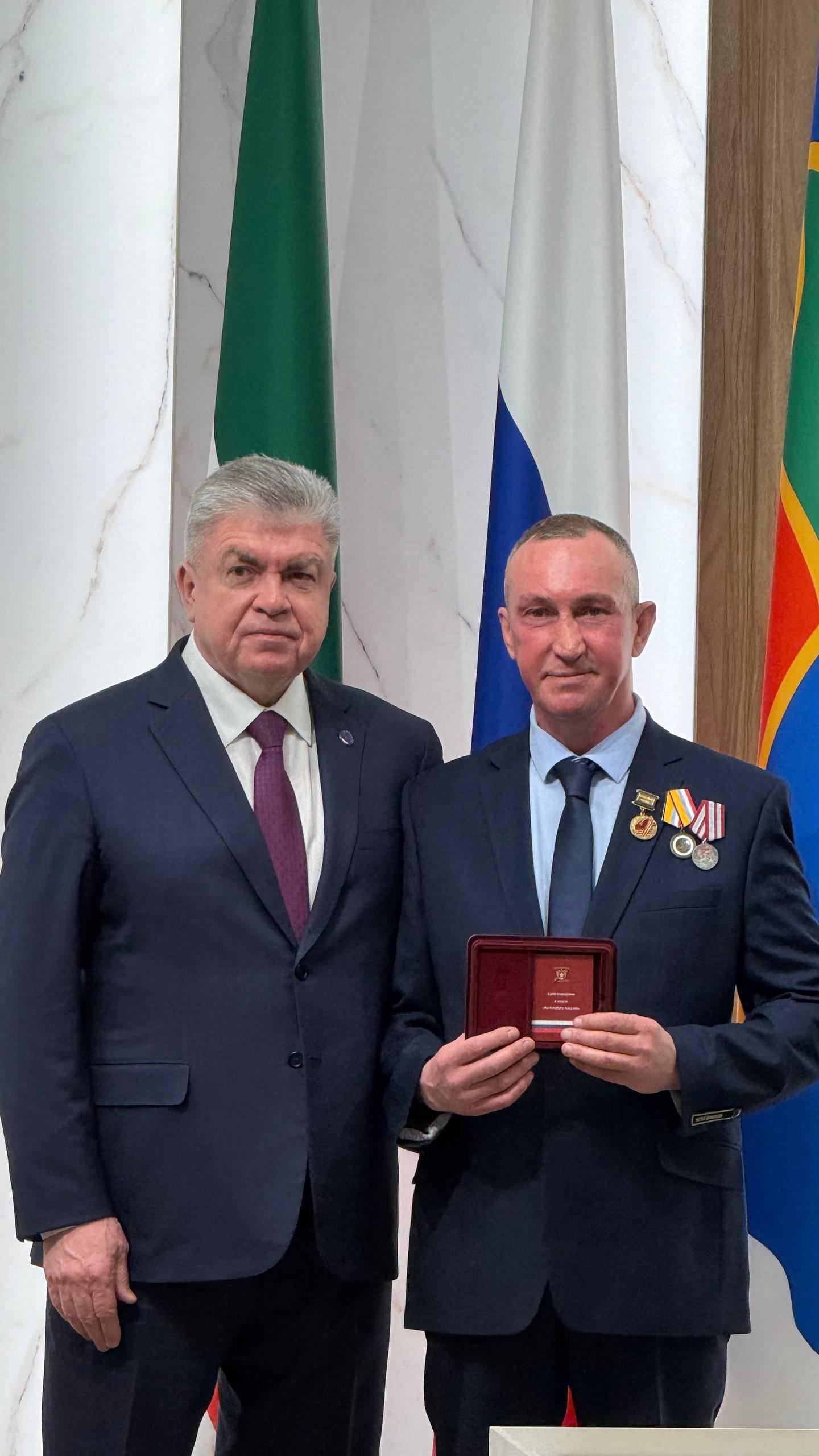 В Челнах наградили волонтеров, оказывающих помощь бойцам СВО