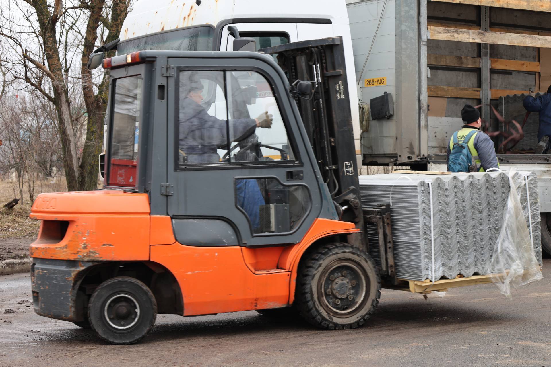 Татарстан доставил более 250 тонн гуманитарной помощи в Лисичанск и Рубежное