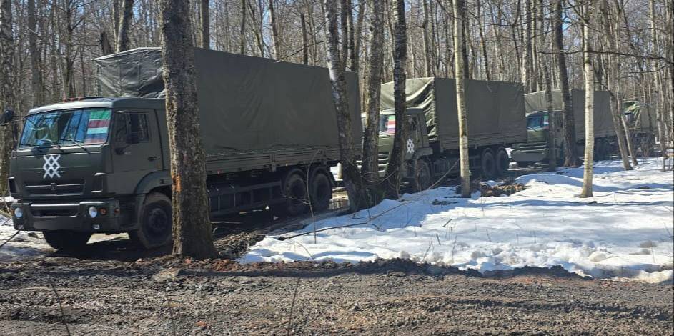 Делегация из Татарстана передала транспорт и стройматериалы бойцам СВО