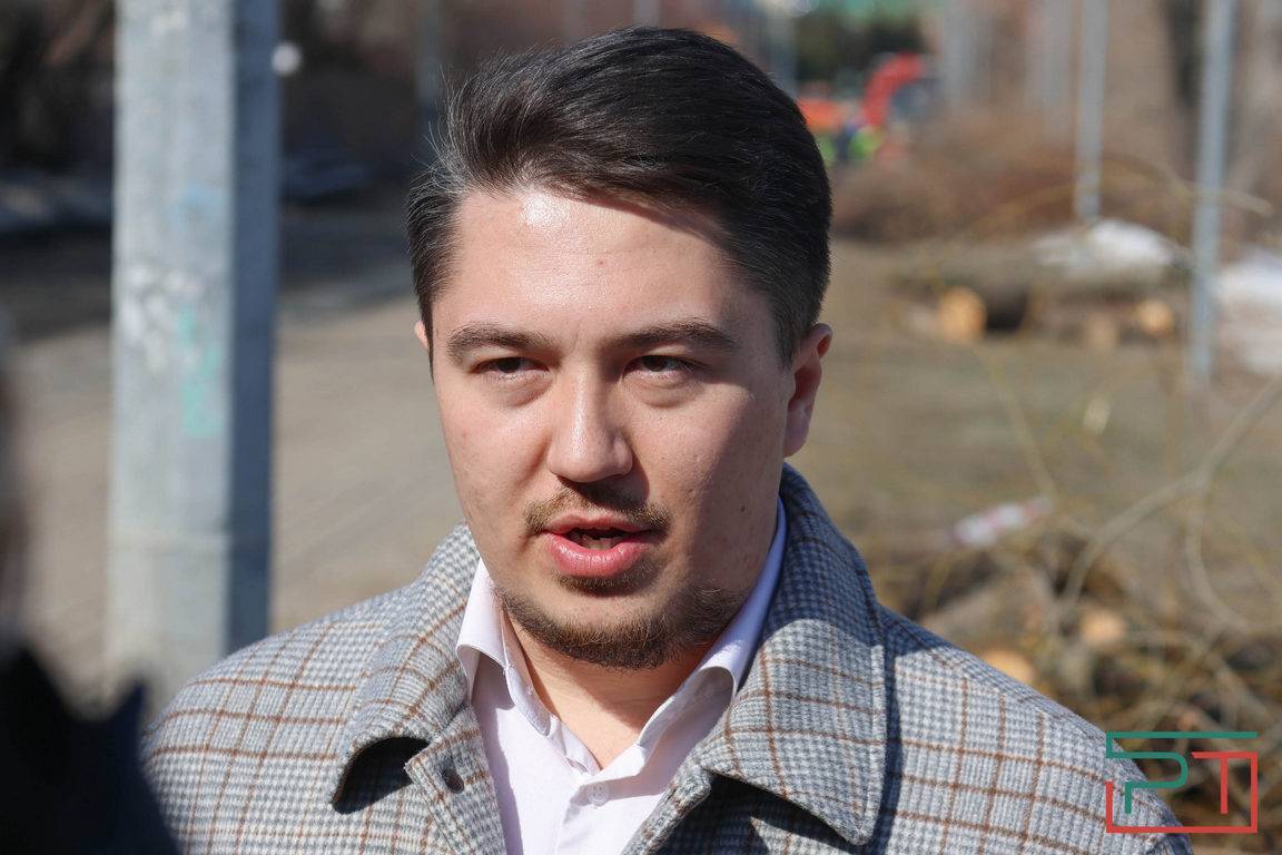 «Не трогали бы ивы – не было бы скандала»: казанцев возмутила вырубка деревьев на Кабане