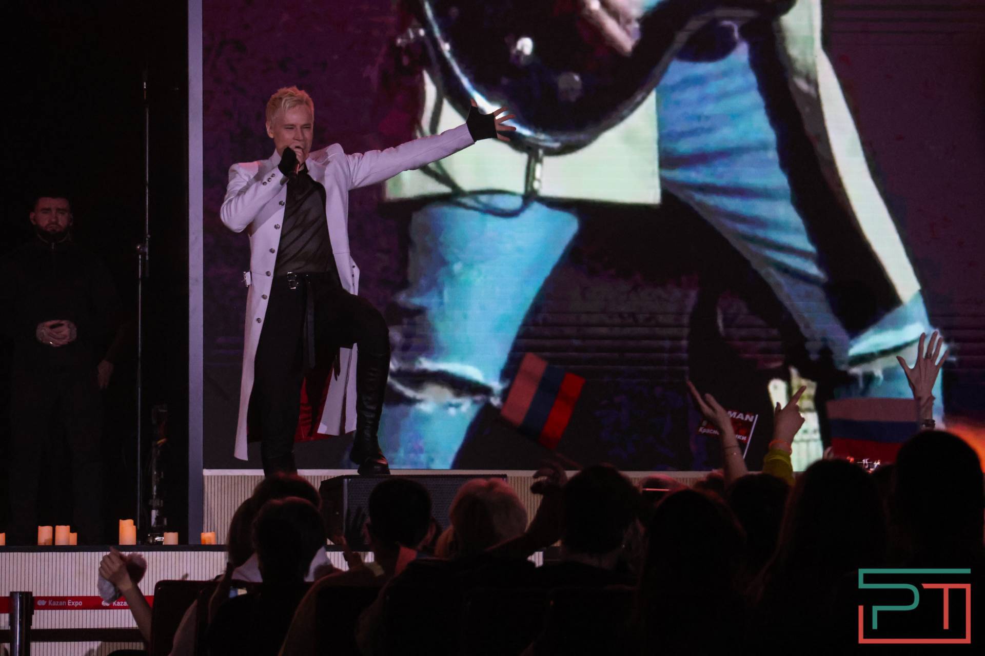 Певец SHAMAN выступил в Казани