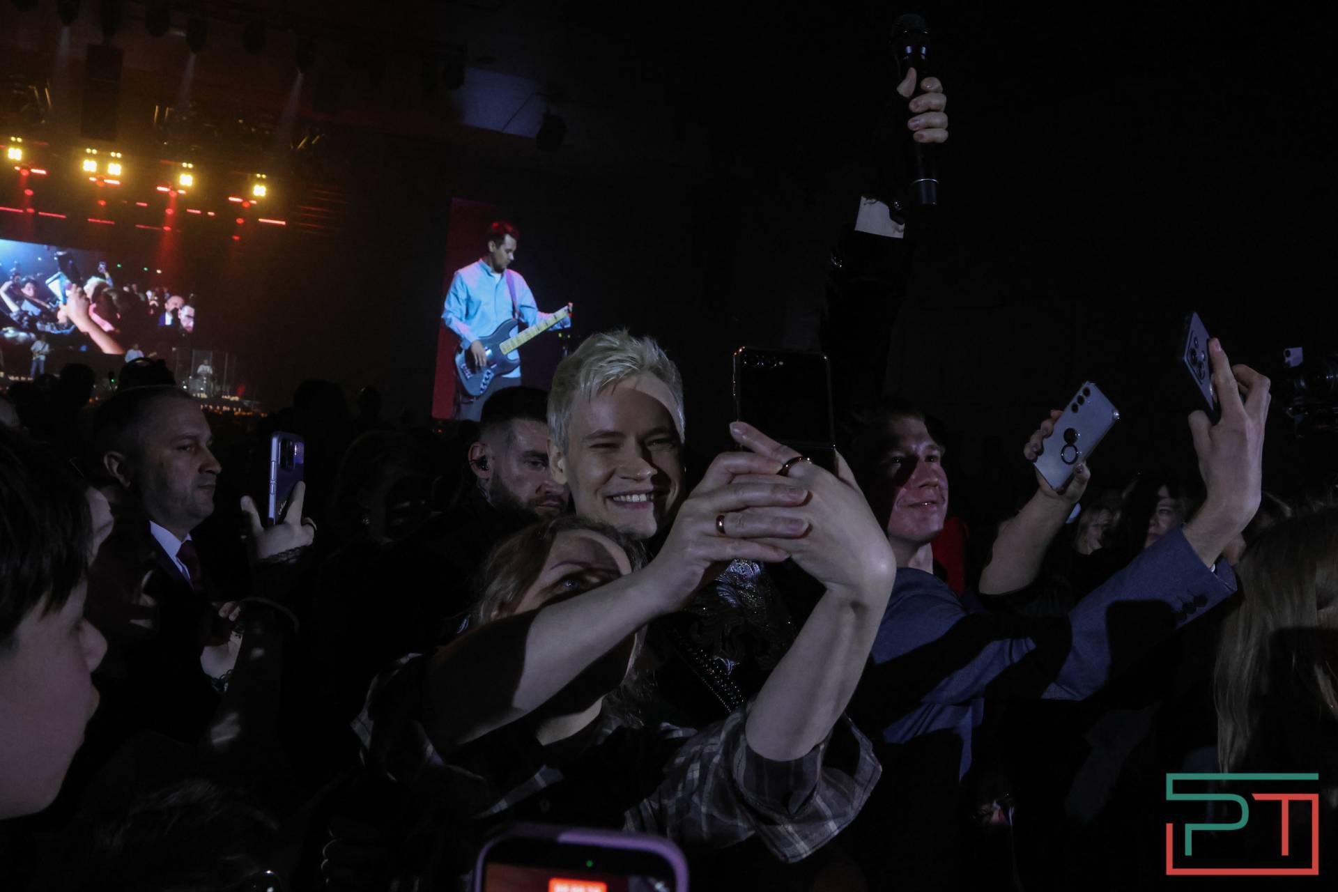 Певец SHAMAN выступил в Казани