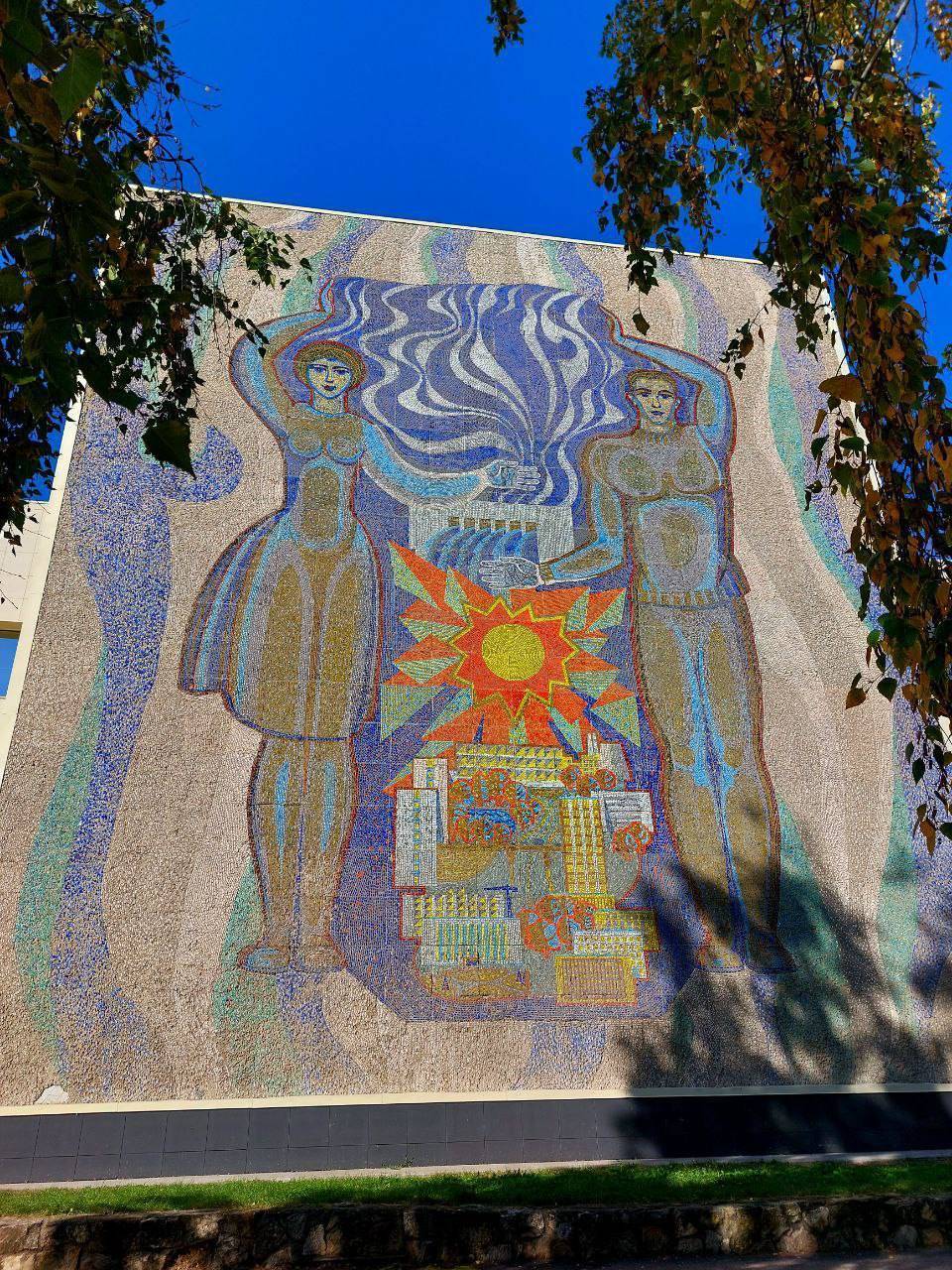 Комитет РТ объяснил отказ признать шесть советских панно в Казани объектами культурного наследия