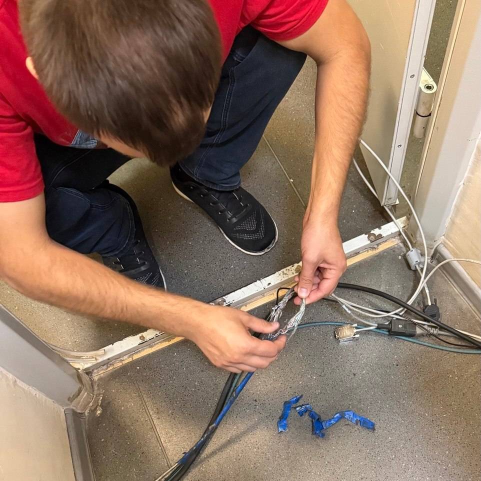 Десять тысяч – за розетку: мастера мелкого ремонта в Казани взвинтили цены