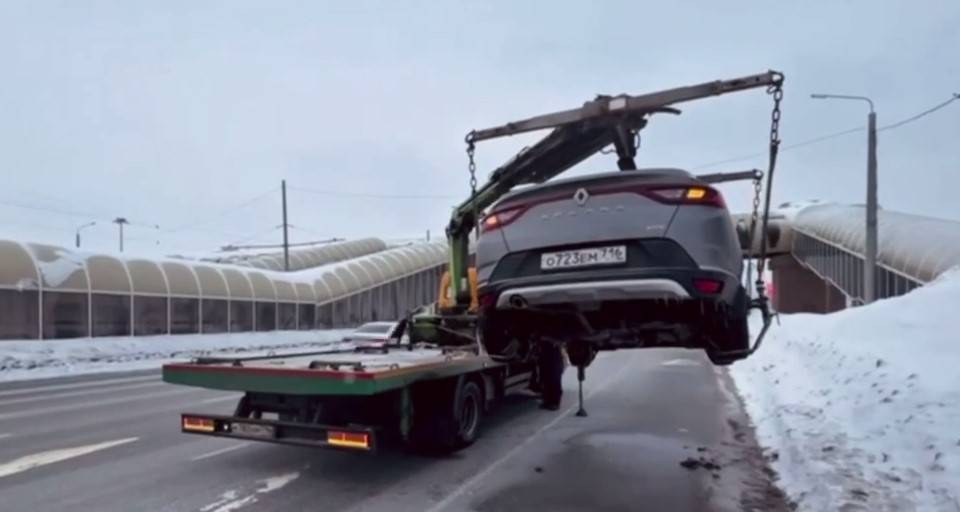 В Казани арестовали автомобиль у водителя, задолжавшего более 4 млн рублей
