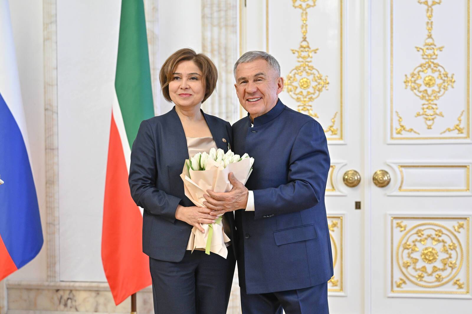 Накануне 8 Марта Минниханов вручил госнаграды выдающимся женщинам Татарстана