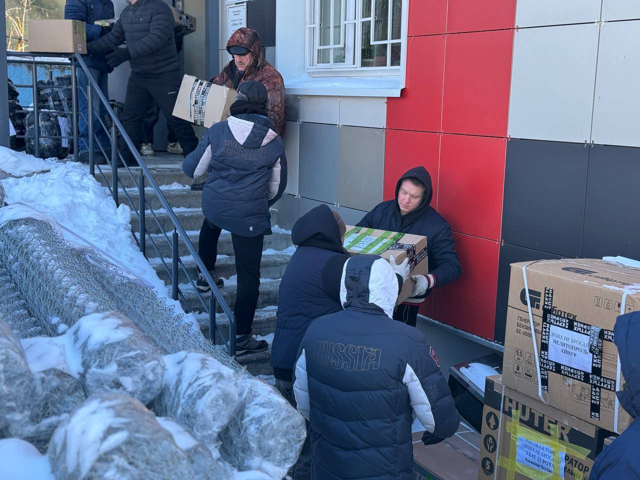 Высокогорцы отправили три автомобиля с гуманитарным грузом в зону СВО