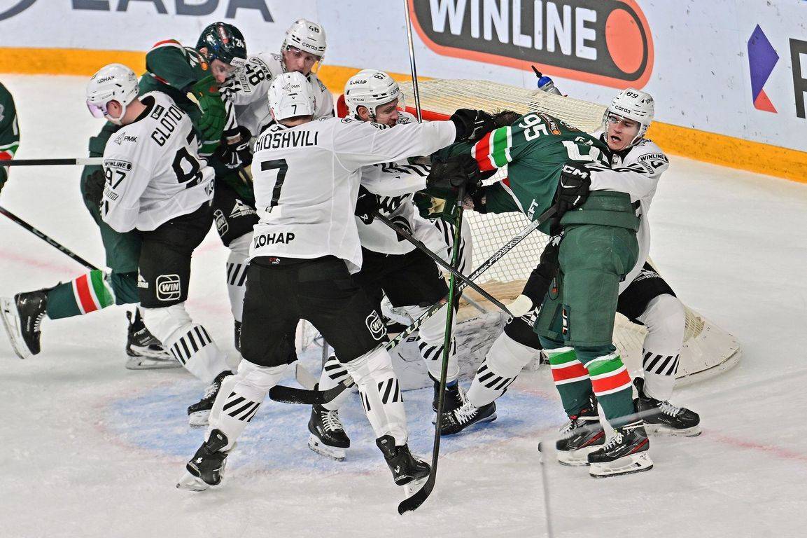 Быстрая шайба, ворота на замке: «Ак Барс» вышел в 1/4 финала плей-офф