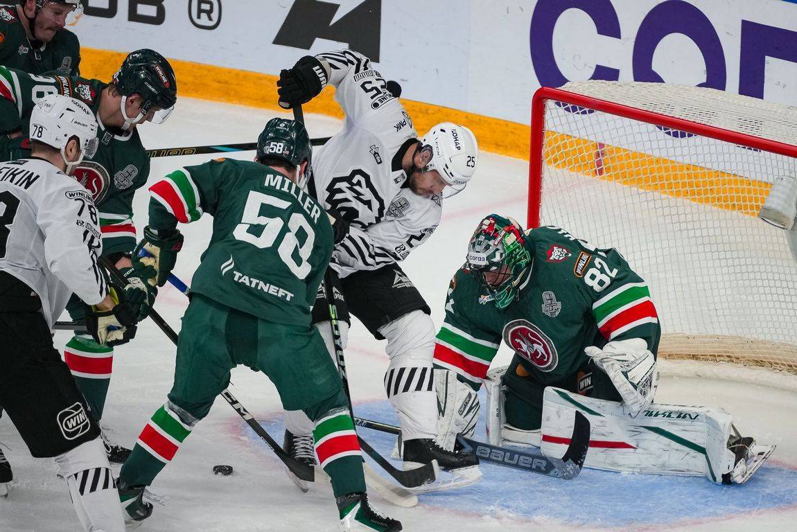 Быстрая шайба, ворота на замке: «Ак Барс» вышел в 1/4 финала плей-офф