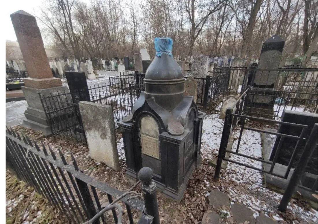 Три могилы на Ново-Татарском кладбище получат статус объектов культурного наследия