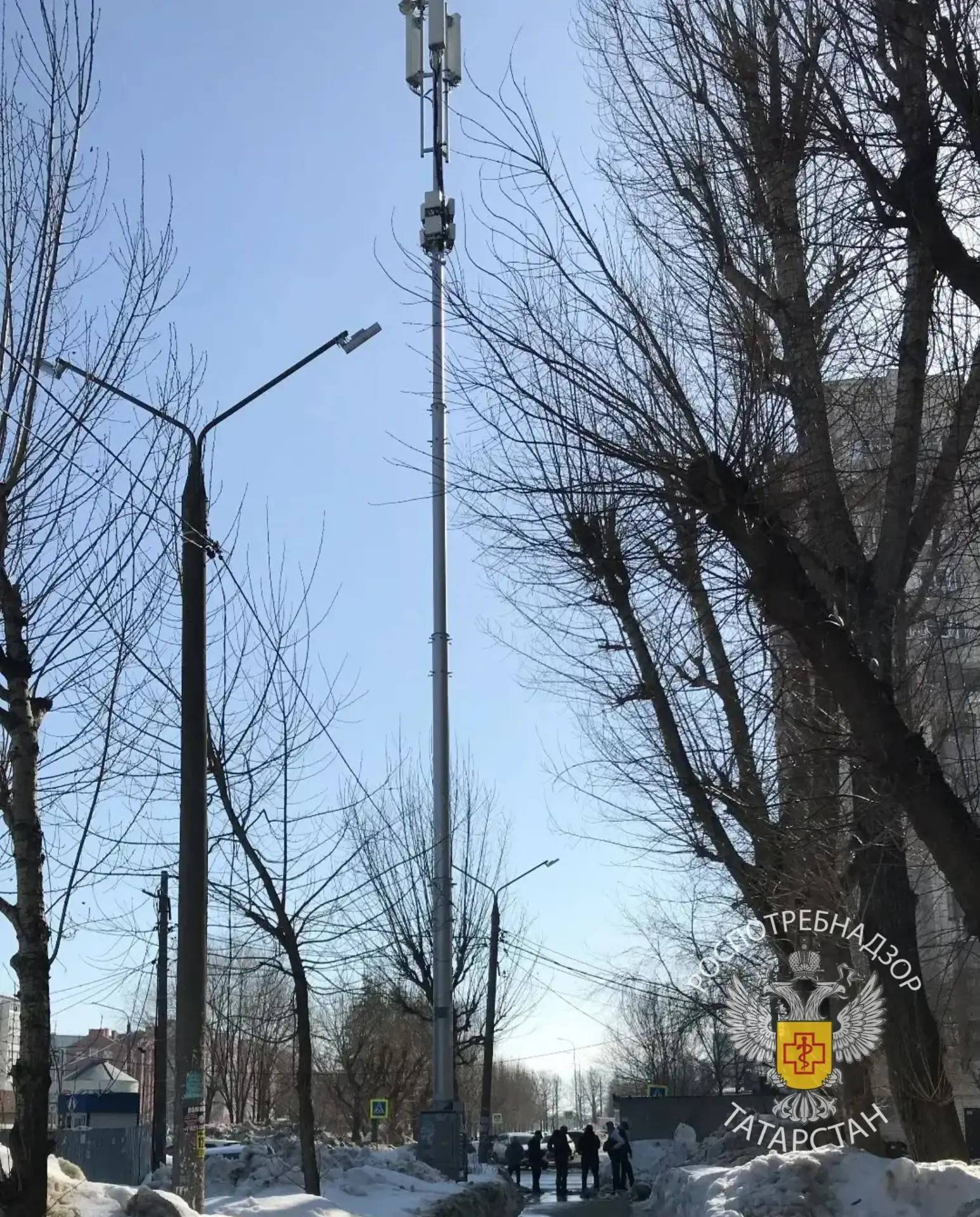 В Казани приостановлена работа вышки сотовой связи из-за опасных излучений