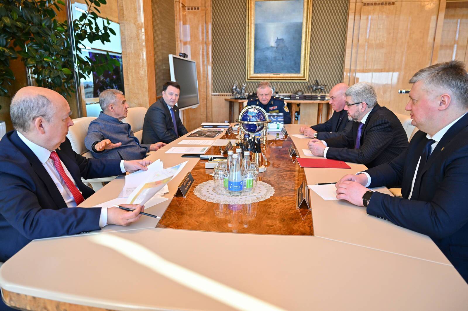 Экспертизу строительных проектов обсудили Раис Татарстана и замминистра юстиции РФ