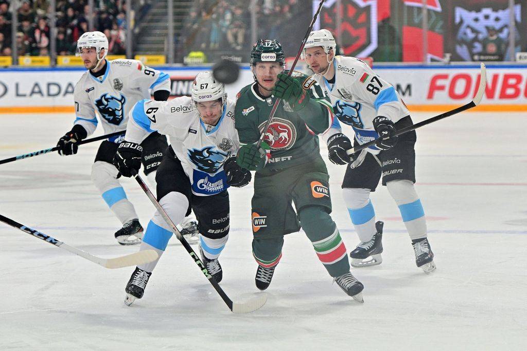 Две драки без овертайма: «Ак Барс» с боем вышел в полуфинал Кубка Гагарина