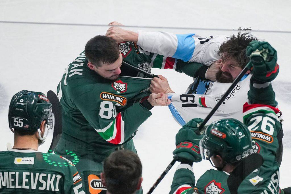 Две драки без овертайма: «Ак Барс» с боем вышел в полуфинал Кубка Гагарина