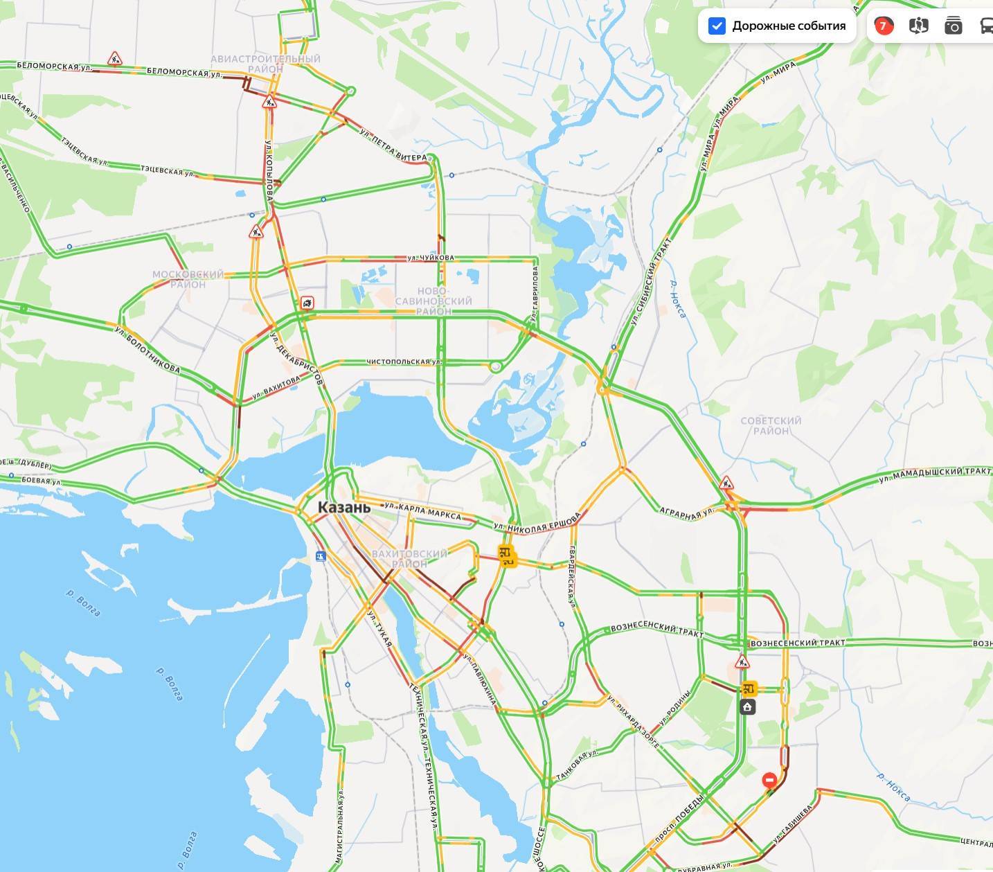 Пробки в Казани достигли 7 баллов