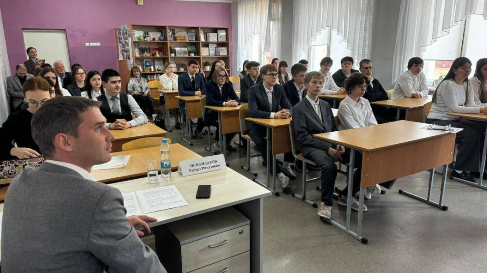 Менделеевские выпускники получат 100 тыс. рублей за 100 баллов на ЕГЭ