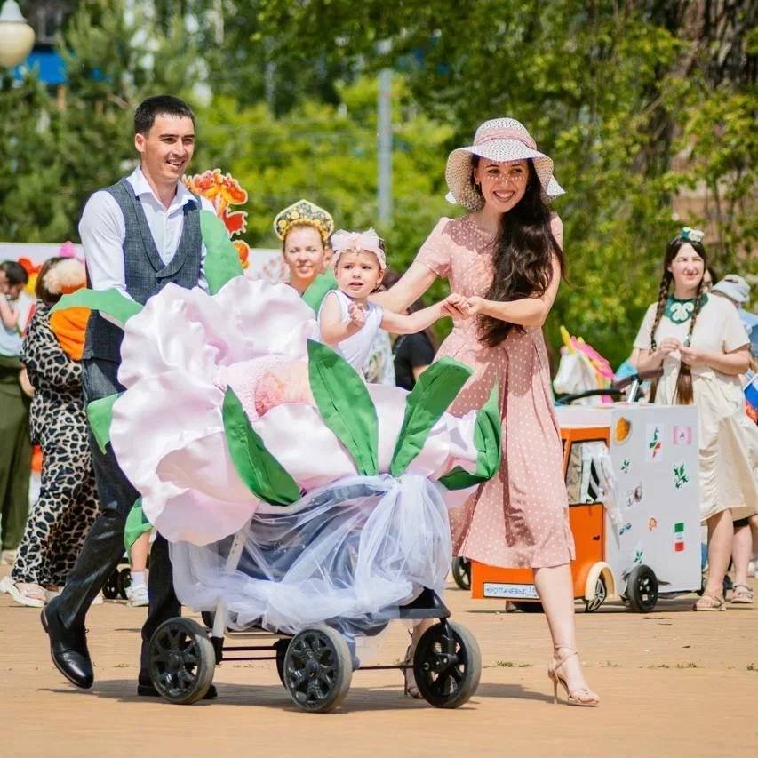 Семьи с детьми могут подать заявки на конкурс колясок «Бәләкәч Фест» в Казани до 26 апреля