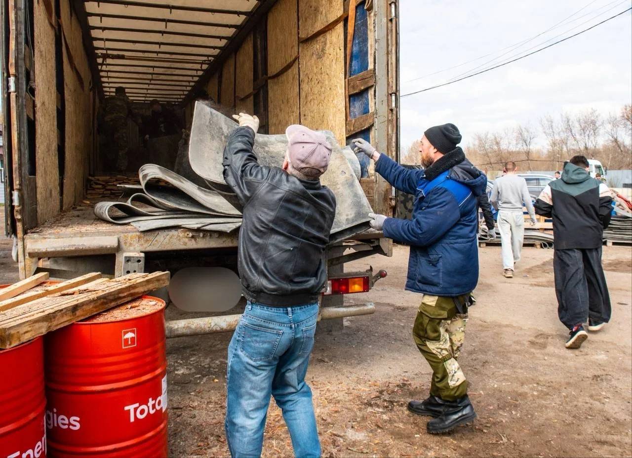 Нижнекамцы отправили еще около 30 тонн гуманитарного груза в зону СВО