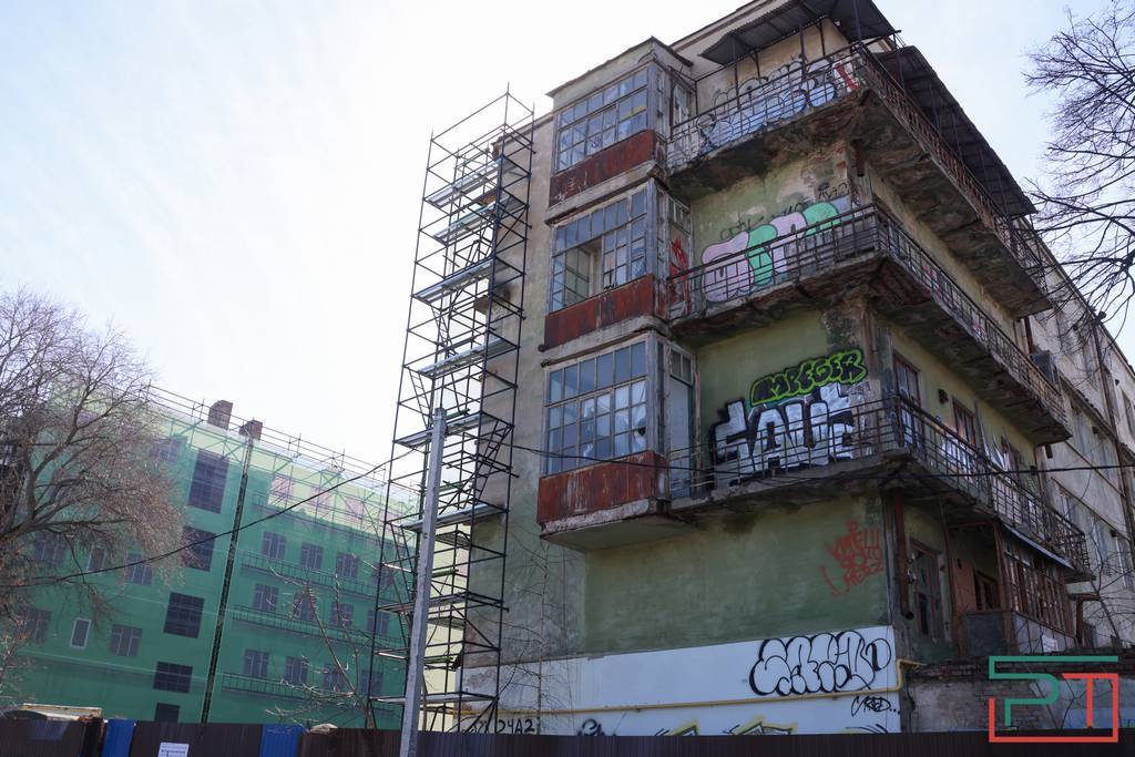 Скорее мертв, чем жив: почему не удастся «вылечить» легендарный Мергасовский дом в Казани