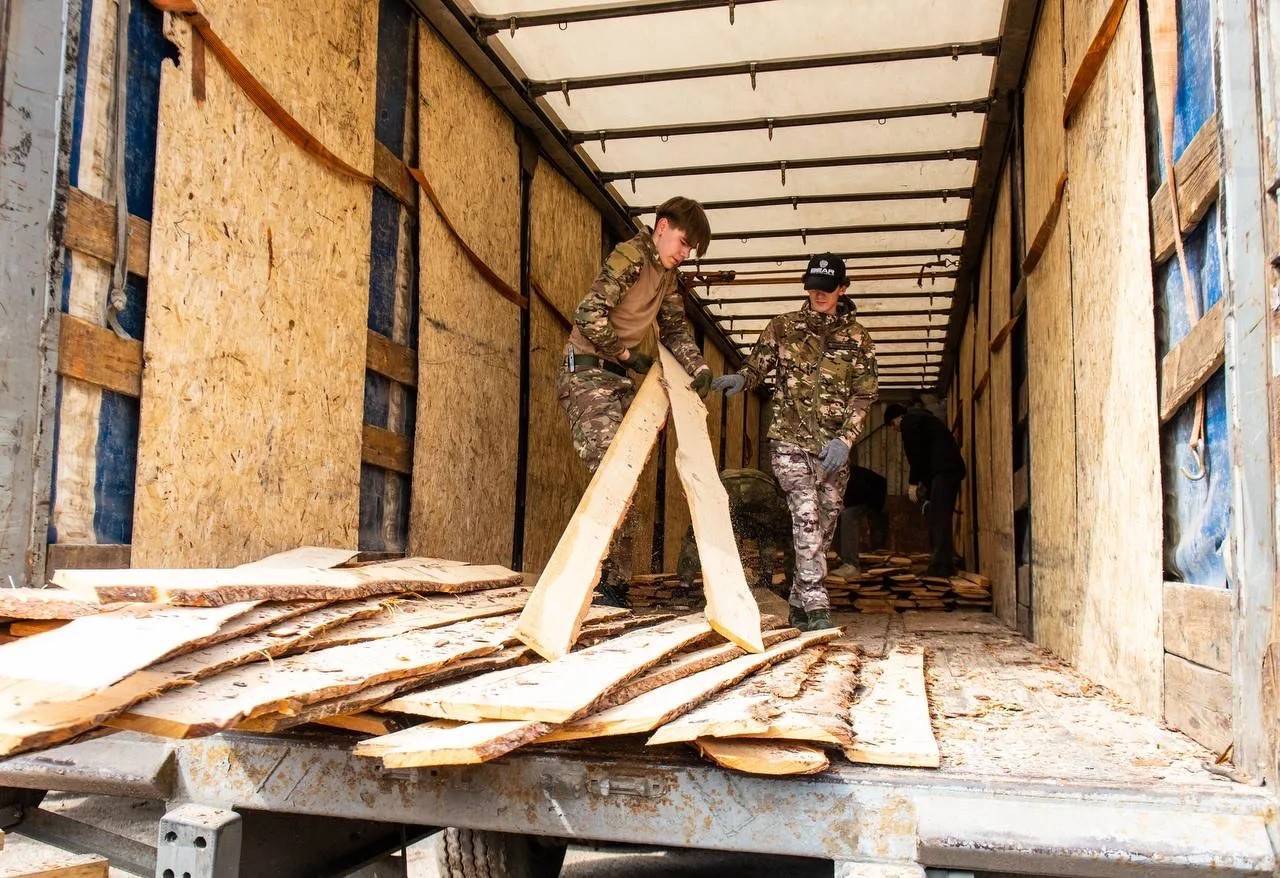 Нижнекамцы отправили еще около 30 тонн гуманитарного груза в зону СВО