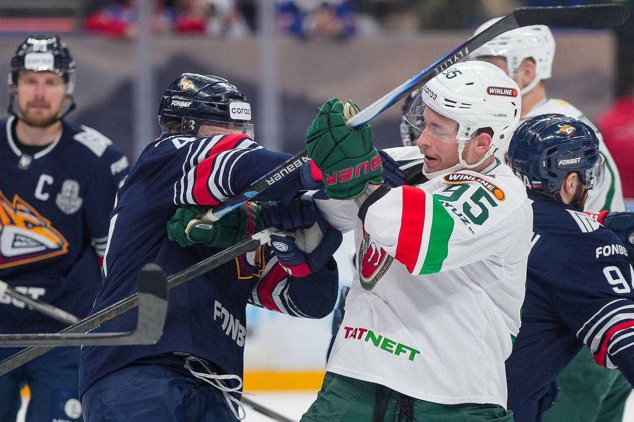 Перекрыли кислород: «Ак Барс» в первом матче полуфинала Кубка Гагарина смял «Металлург»