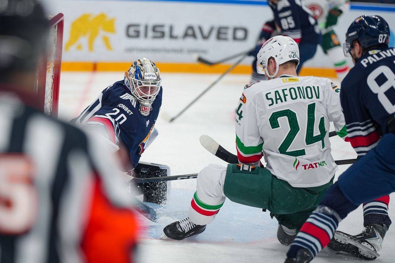 Перекрыли кислород: «Ак Барс» в первом матче полуфинала Кубка Гагарина смял «Металлург»