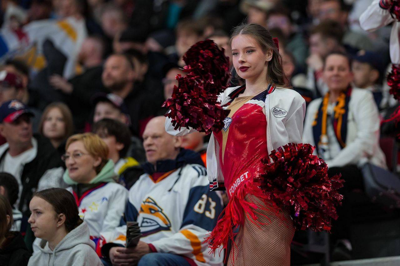 Перекрыли кислород: «Ак Барс» в первом матче полуфинала Кубка Гагарина смял «Металлург»