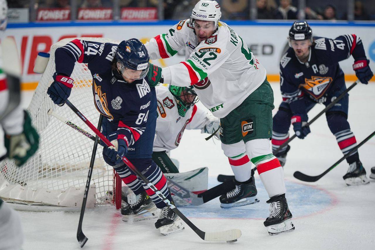 Перекрыли кислород: «Ак Барс» в первом матче полуфинала Кубка Гагарина смял «Металлург»