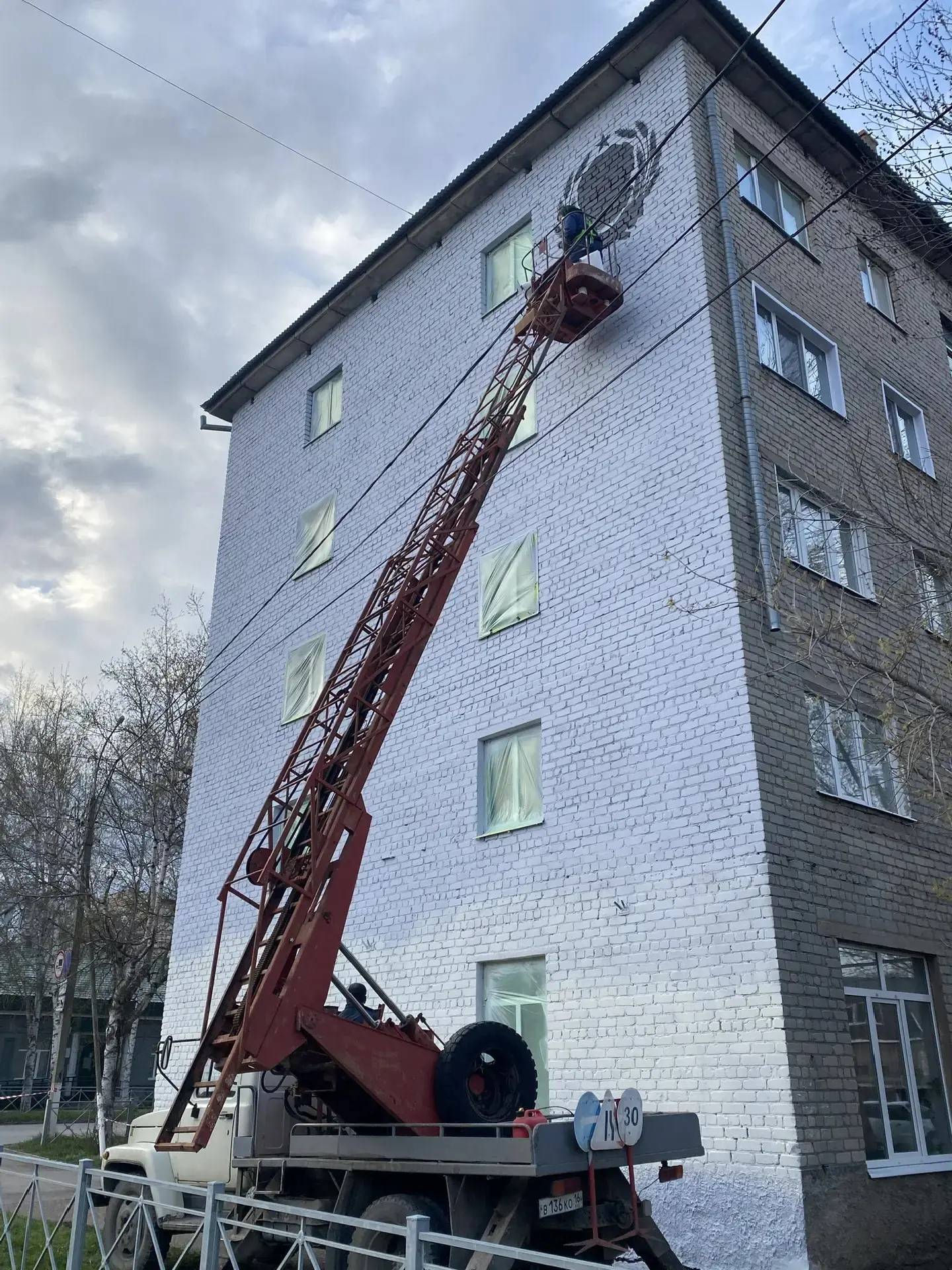 Мурал в честь заслуженного врача РСФСР Земляницына украсит один из домов Бугульмы