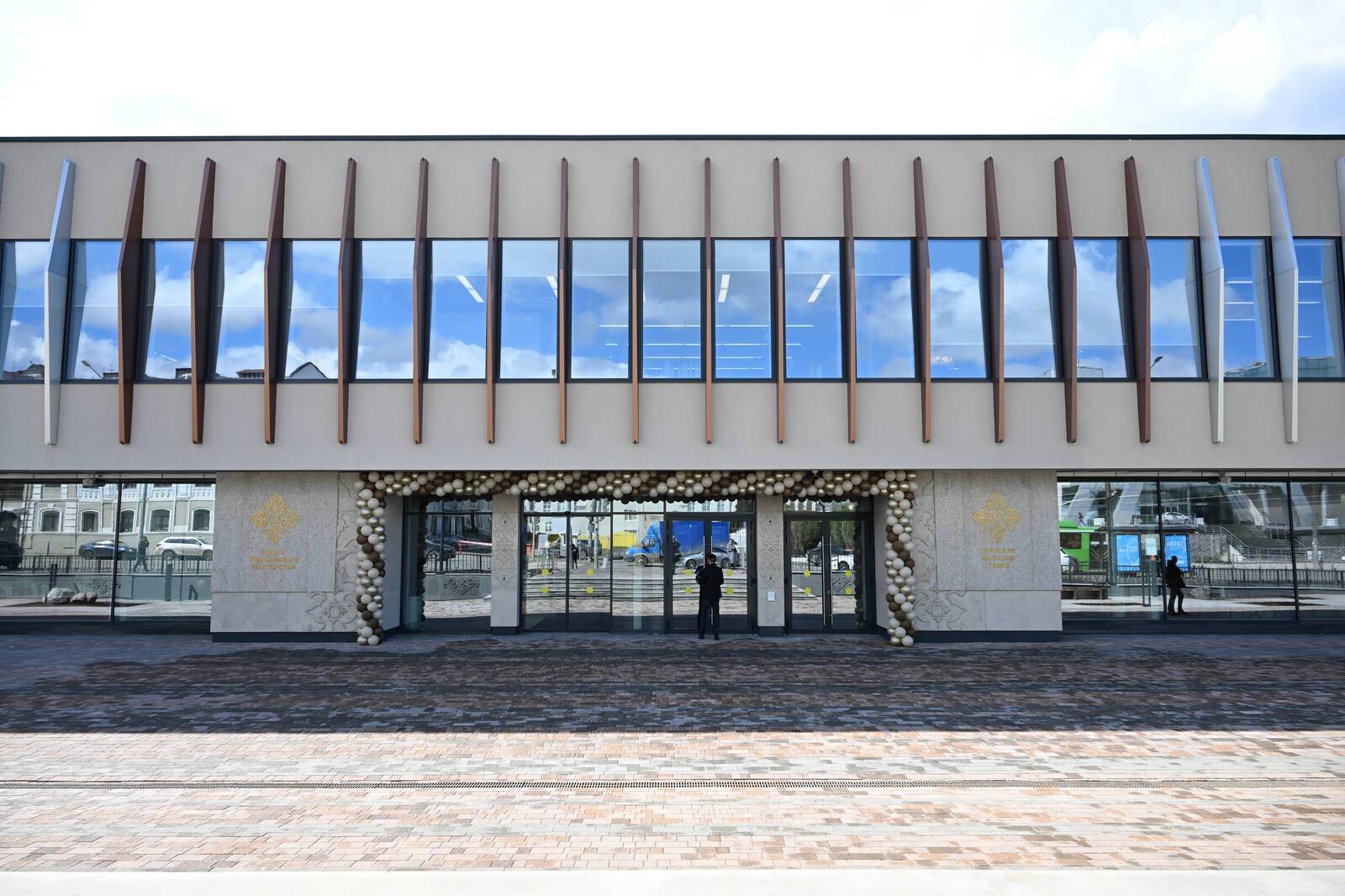 Минниханов посетил открывшийся Центр уникального мастерства в Казани