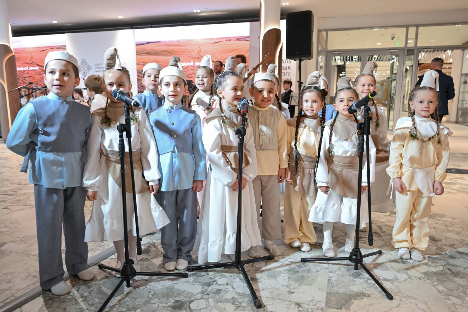 Минниханов посетил открывшийся Центр уникального мастерства в Казани