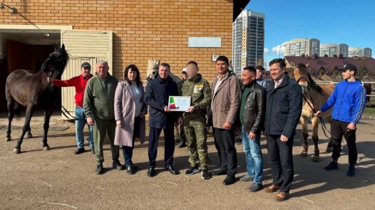 Из Казани в зону СВО передана вторая партия лошадей