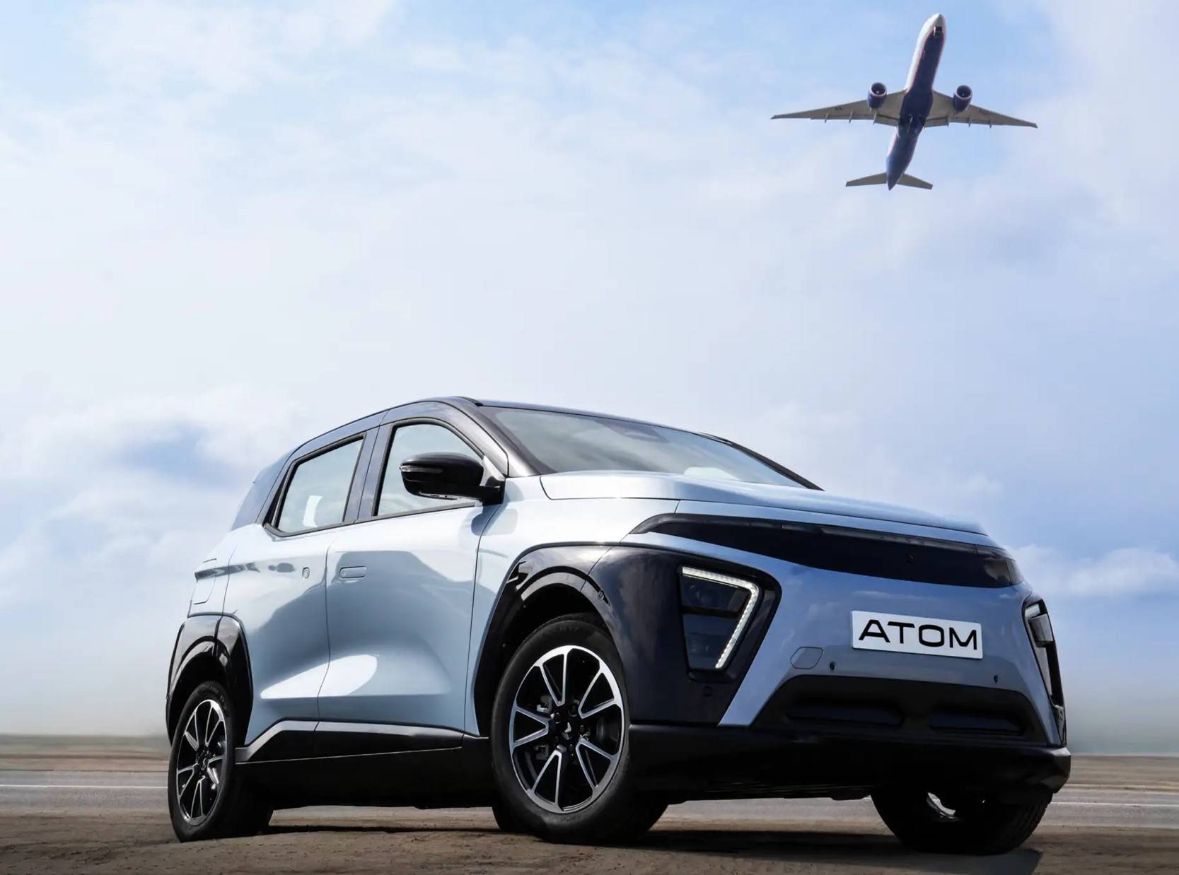 Электромобиль «Атом» начали испытывать в аэропорту «Бегишево»