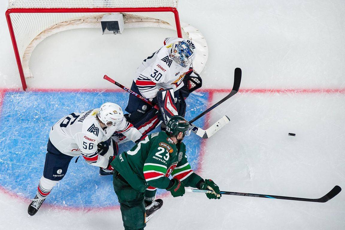 «Порадовали показательным хоккеем»: «Ак Барс» вырвался вперед в серии с «Металлургом»