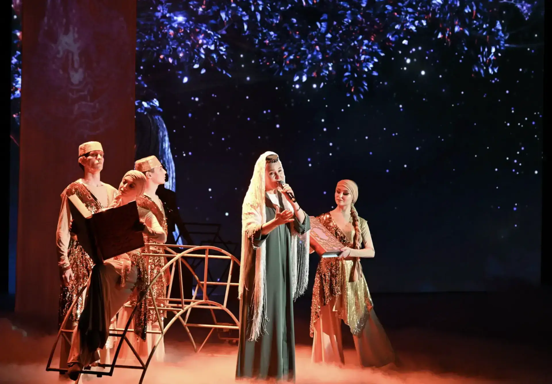 30 девушек из 16 регионов выступили в финале проекта «Яз гүзәле – 2026» в Казани