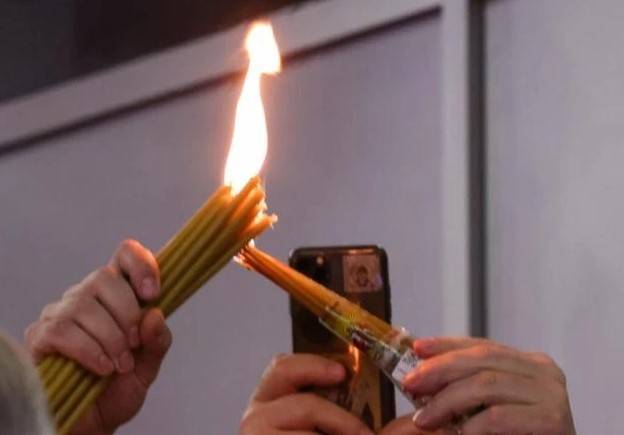 11 апреля Благодатный огонь доставят в Россию на самолете «Роскосмоса»